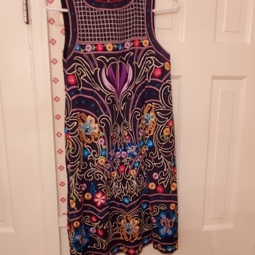 Anthropologie embroidered dress size 2